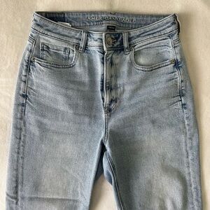 American Eagle Lightwash Denim Jeans Size 4